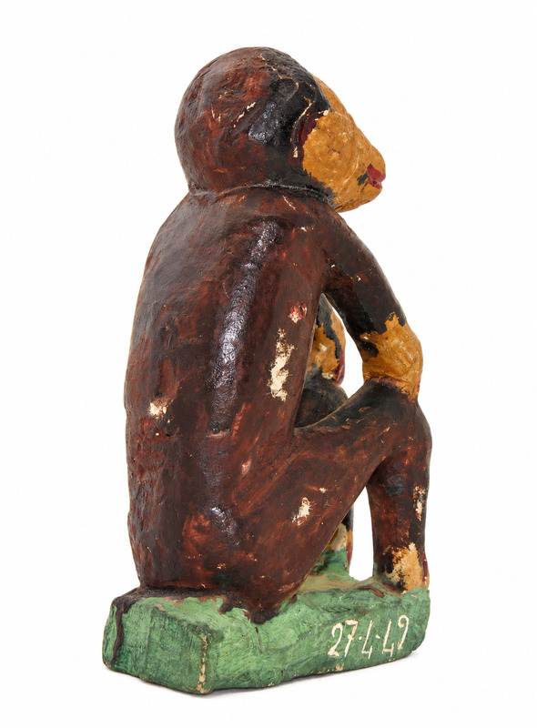 Monkey figure_back_Tatura_Photo courtesy Flavia Marcello and Daria Gradusova.png